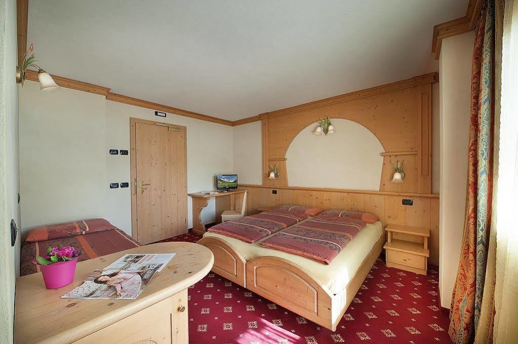 Hotel Champagne Livigno Ngoại thất bức ảnh